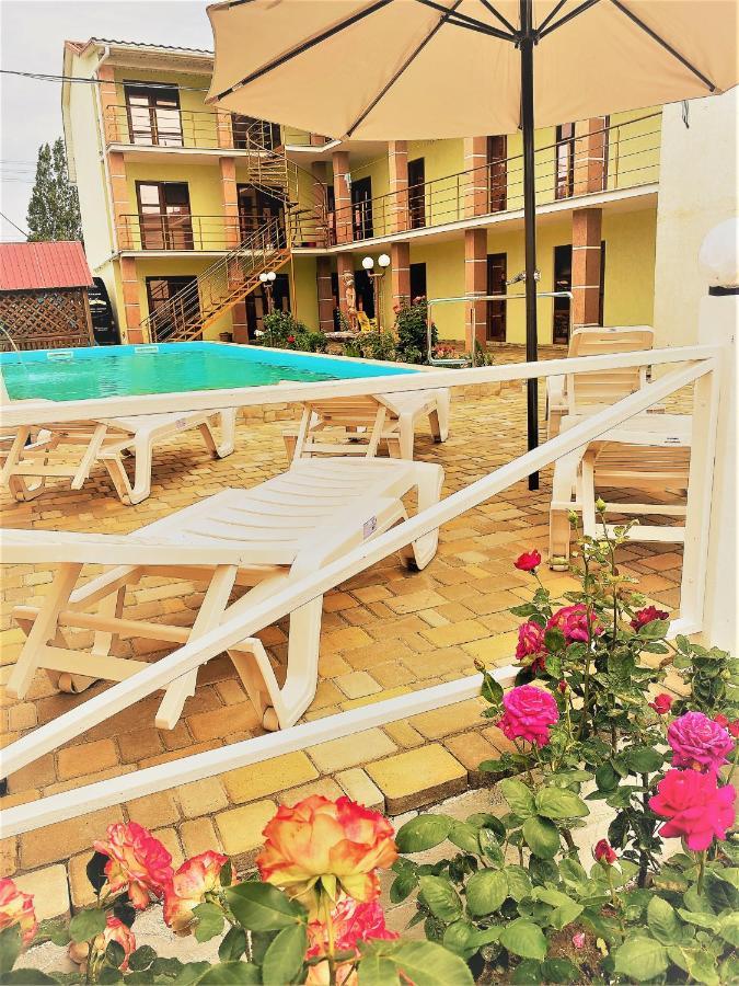 Solnechnaia Dacha Aparthotel Zatoka Luaran gambar