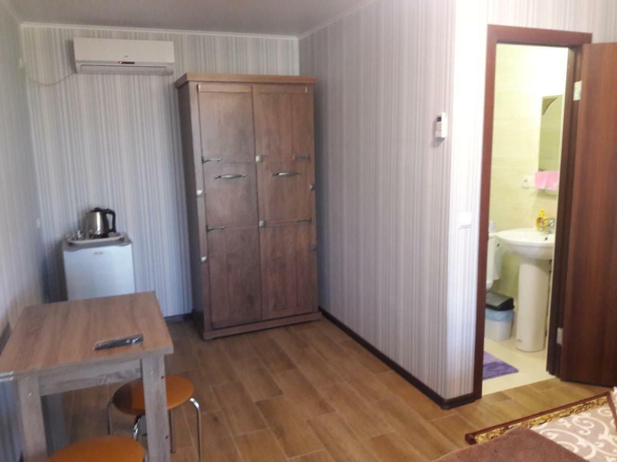 Solnechnaia Dacha Aparthotel Zatoka Luaran gambar